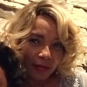 Meet your Posher, Alma